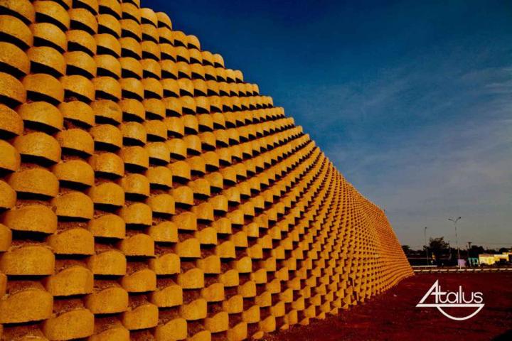 Travaux de Atalus double pour murs anti-bruit À l'international