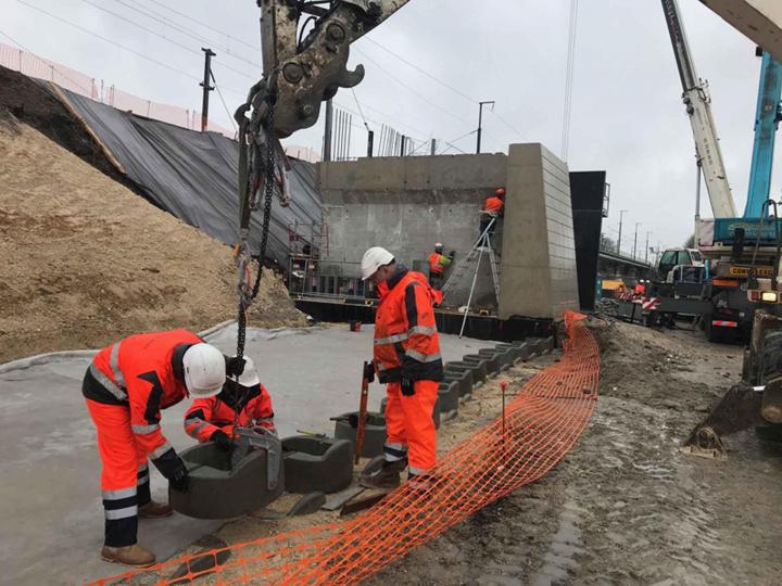 Construction de murs de soutènement À l'international