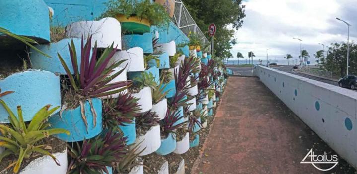 Travaux de Atalus - 3 tailles À l'international