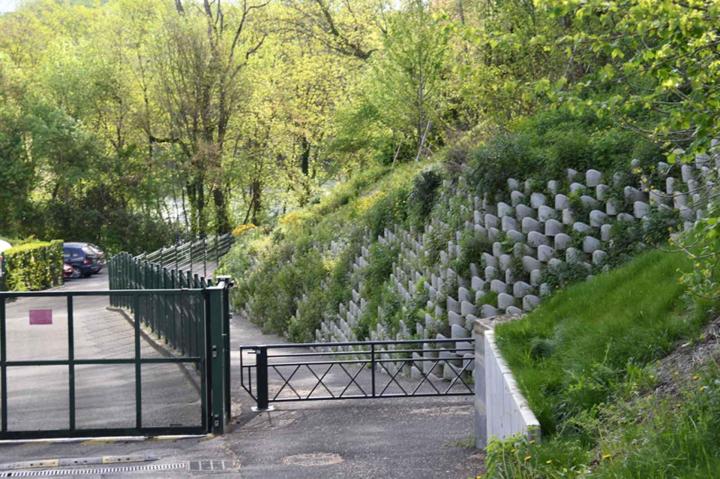 Travaux de Atalus double pour murs anti-bruit À l'international