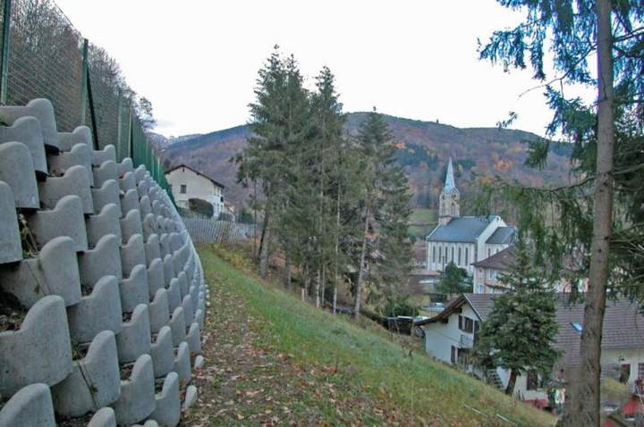 Atalus - 3 sizes internationally